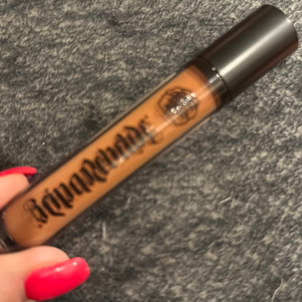 NIB Reina Rebelde Mordida Lip Stain